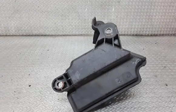 Vacuum air tank