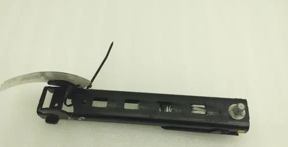 Mercedes-Benz E W212 Seat belt adjustment rail 606802800