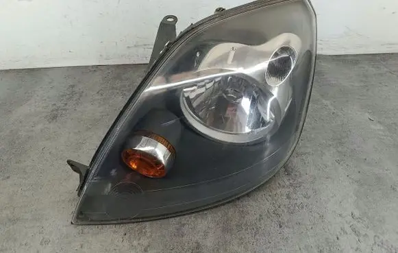 Ford Fiesta Headlight/headlamp 6S6113W030AD