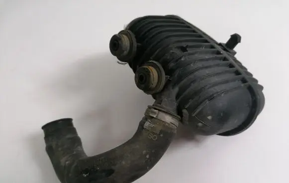 Audi A6 S6 C6 4F Air suspension tank/reservoir 8E0129955