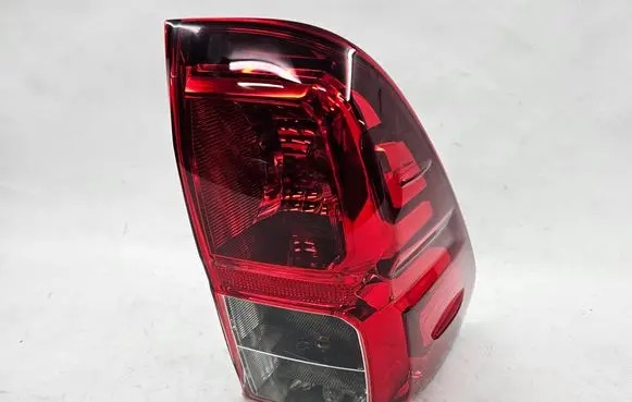 Toyota Hilux (AN120, AN130) Rear/tail lights SPEED190613