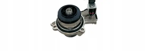 Volkswagen Polo V 6R Water pump 04B121011D