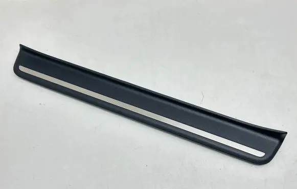 KIA EV6 Front sill trim cover 85883CV500