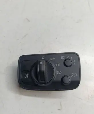 Audi Q2 - Light switch 8V0941531AM 1104180317