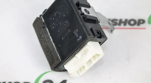 Lexus CT 200H Other control units/modules 8594076010
