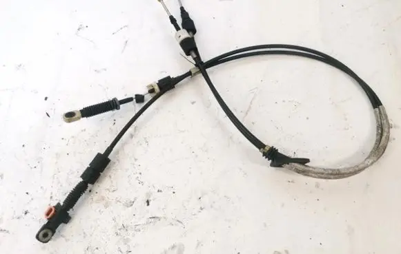 Gear shift cable linkage