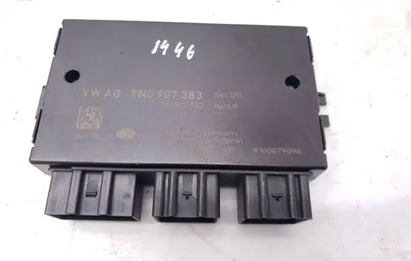 Volkswagen PASSAT B7 Tow bar trailer control unit/module 7N0907383 SW0120