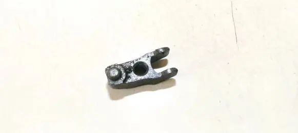 Opel Zafira B Fuel Injector clamp holder