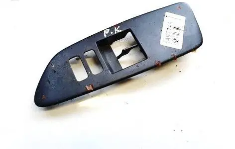 Toyota Auris 150 Front door window switch trim 7423202540 74232-02540