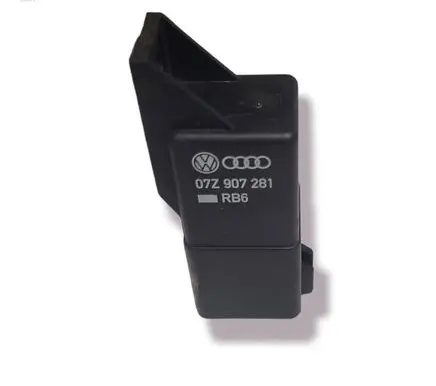 Volkswagen Crafter Glow plug pre-heat relay 07Z907281
