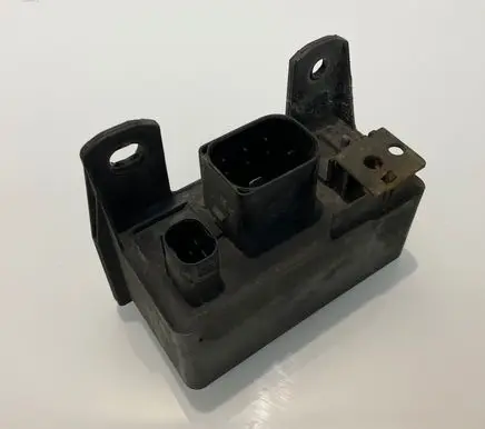 Mercedes-Benz E W211 Glow plug pre-heat relay 