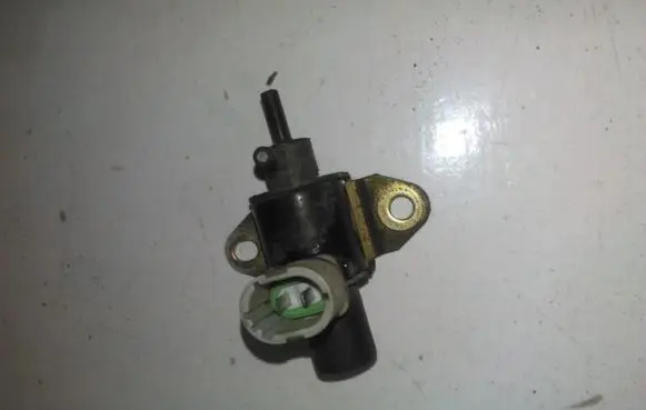 Volvo S40, V40 Turbo solenoid valve
