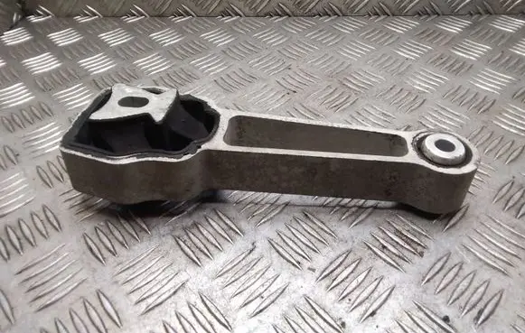Engine mount bracket