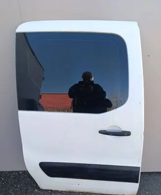 Peugeot Partner Side sliding door 
