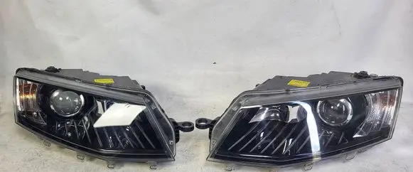 Skoda Octavia Mk3 (5E) Headlights/headlamps set 5E1941015B 5E1941016B