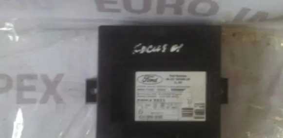 Ford Focus Comfort/convenience module 98AG15K600DE 5WK48823