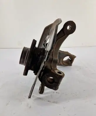 Nissan Qashqai Front wheel hub 