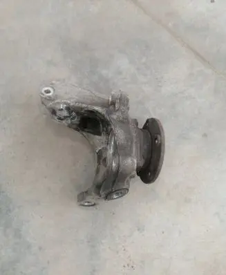 Volkswagen PASSAT B8 Front wheel hub spindle knuckle 5q0407251A