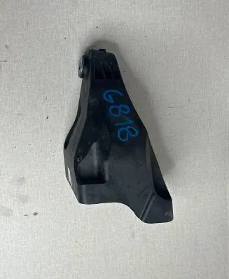 Mercedes-Benz C W205 Front shock absorber mounting bracket a6542230100
