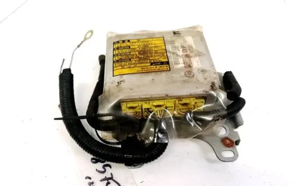 Lexus IS 200-300 Airbag control unit/module 8917053020 89170-53020