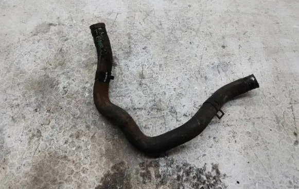 Chevrolet Captiva Engine coolant pipe/hose