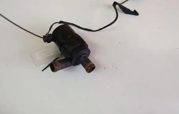 Mazda 3 II Windscreen/windshield washer pump 9021337A2520