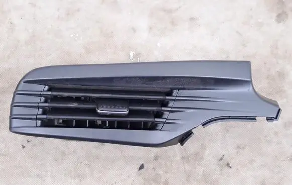 Hyundai i20 (BC3 BI3) Dashboard side air vent grill/cover trim 84790Q0900
