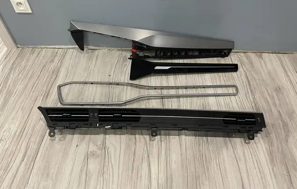 Audi A7 S7 4K8 Dashboard center trim panel