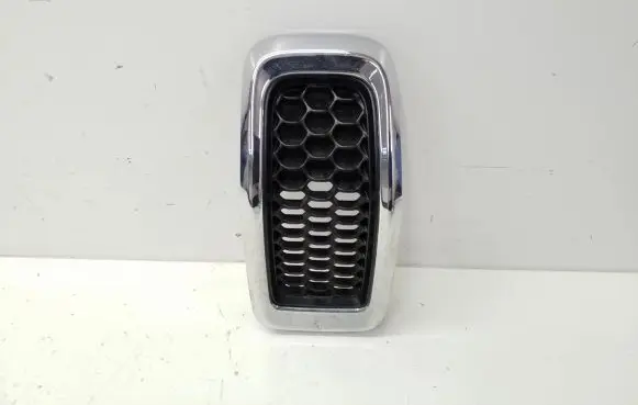 Jeep Cherokee Front grill 5RB21TRMAA 68138335A