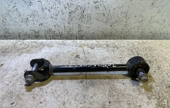 Toyota C-HR I Rear control arm