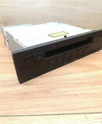 Audi Q7 4L CD/DVD changer 4L0035111 MGCFA00059