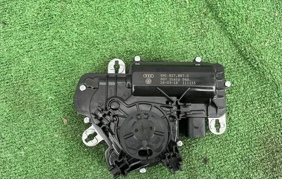 Audi Q7 4M Tailgate/trunk/boot lock/catch/latch 4M0827887C