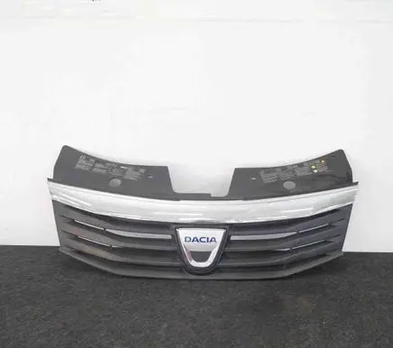 Dacia Sandero Front bumper upper radiator grill 8200735104