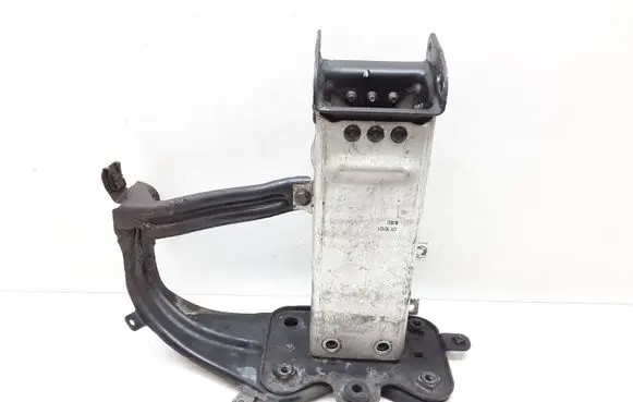 Mercedes-Benz E W211 Radiator support slam panel bracket 