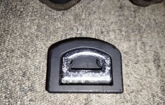 Audi TT Mk1 Bracket in trunk/boot 1J0864203