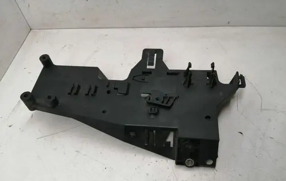 BMW 5 E60 E61 Other engine bay part 7810180 13627810180 62440410