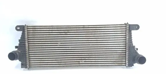 Opel Insignia B Intercooler radiator 84208091 GG747003