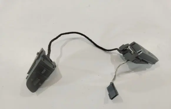 Audi A6 S6 C6 4F Steering wheel buttons/switches 4F0951527