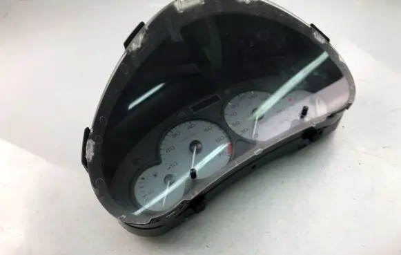 Peugeot Partner Speedometer (instrument cluster) 9646433380