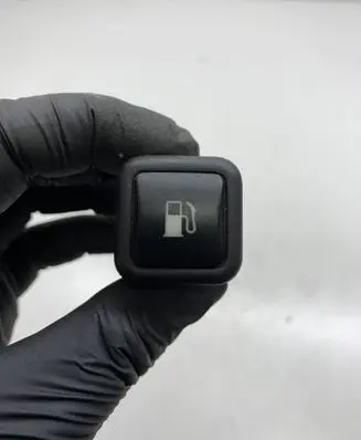 Volkswagen Golf IV Fuel tank opening switch 3B0959833A