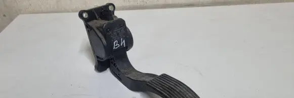 Mercedes-Benz Sprinter W906 Accelerator throttle pedal A9063000304