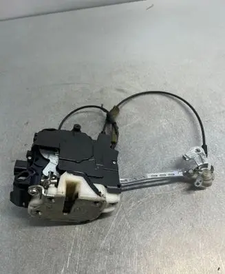 Mitsubishi Outlander Front door lock ppt25r1