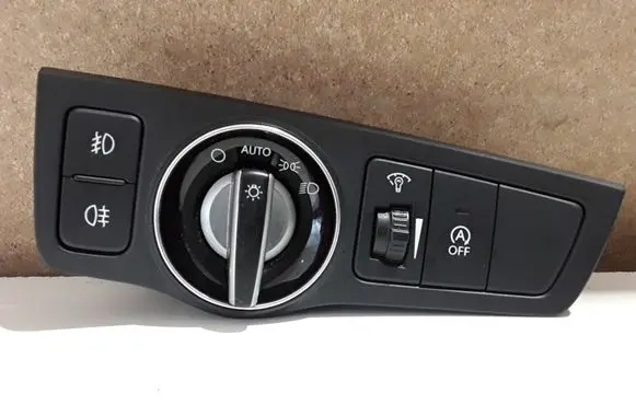 Hyundai i40 Light switch 933003Z150