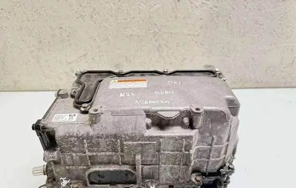 Toyota Auris 150 Voltage converter inverter G920047141 G920147053