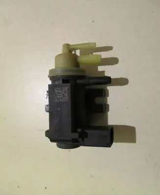 Volkswagen Polo V 6R Turbo solenoid valve 1K0906627B
