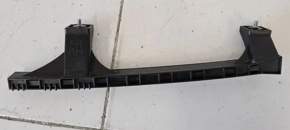 Hyundai i40 Rear door windshield rail 825602S000 PPTD20 FULRRRH