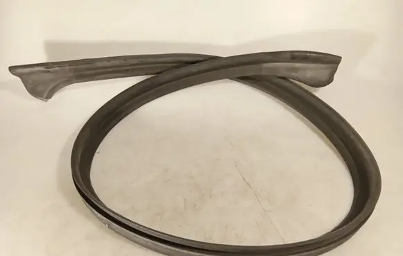 Mercedes-Benz Sprinter W906 Rubber seal rear door A9066970998