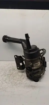 Citroen C4 I Picasso Power steering pump 9673535880