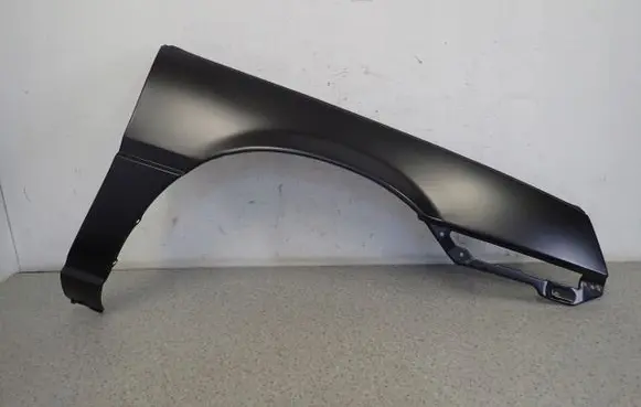 Mitsubishi Colt Fender 
