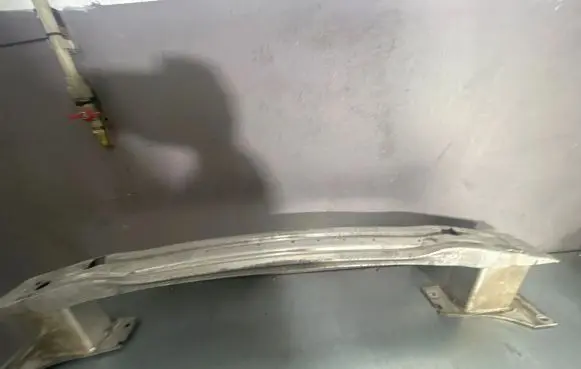 Opel Astra J Rear beam 